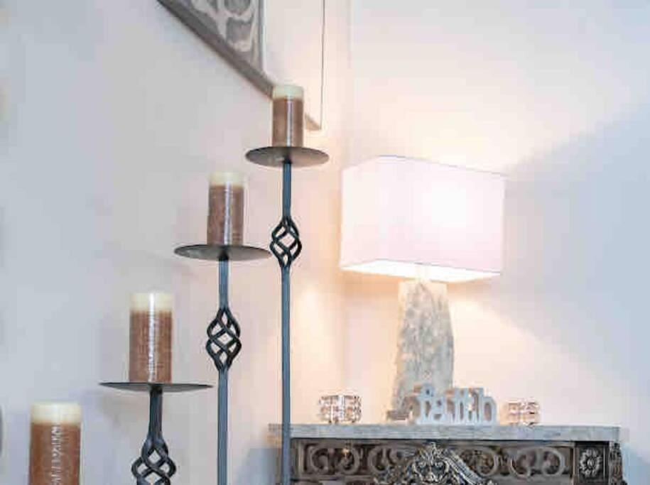 فيلا 2500 Sq House In Springbank Hill Bl 261818 YYC المظهر الخارجي الصورة